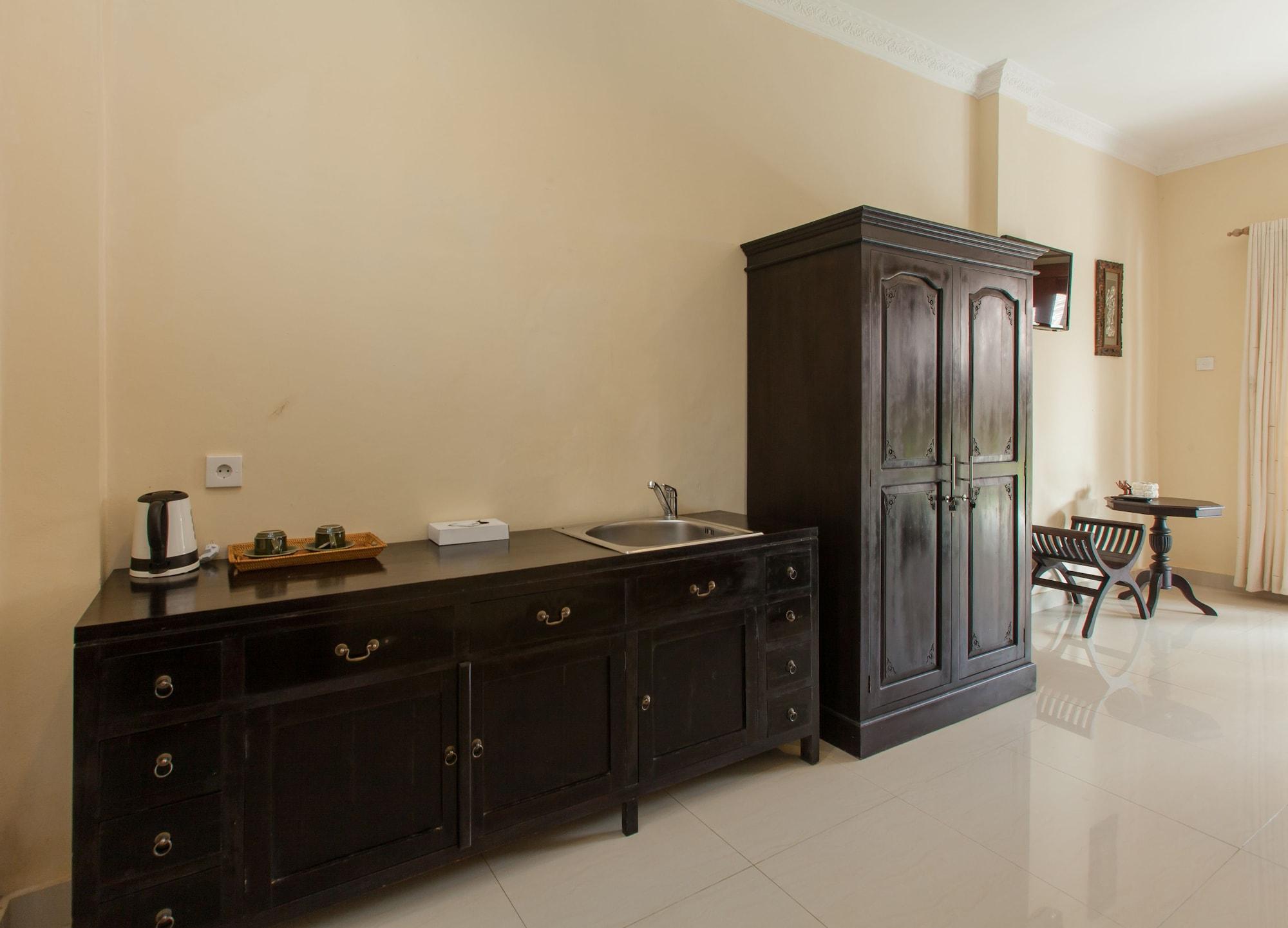 Liyer House Hotel Lodtunduh Kültér fotó