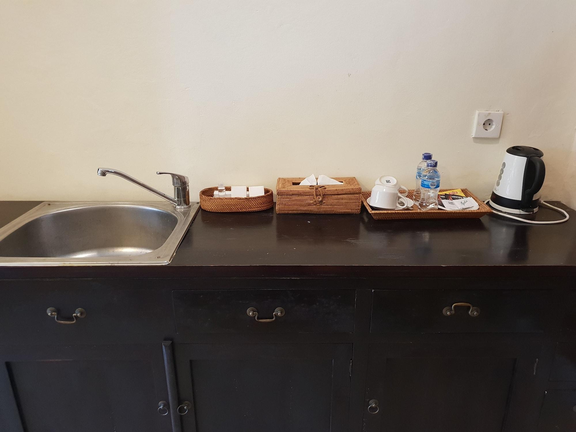 Liyer House Hotel Lodtunduh Kültér fotó