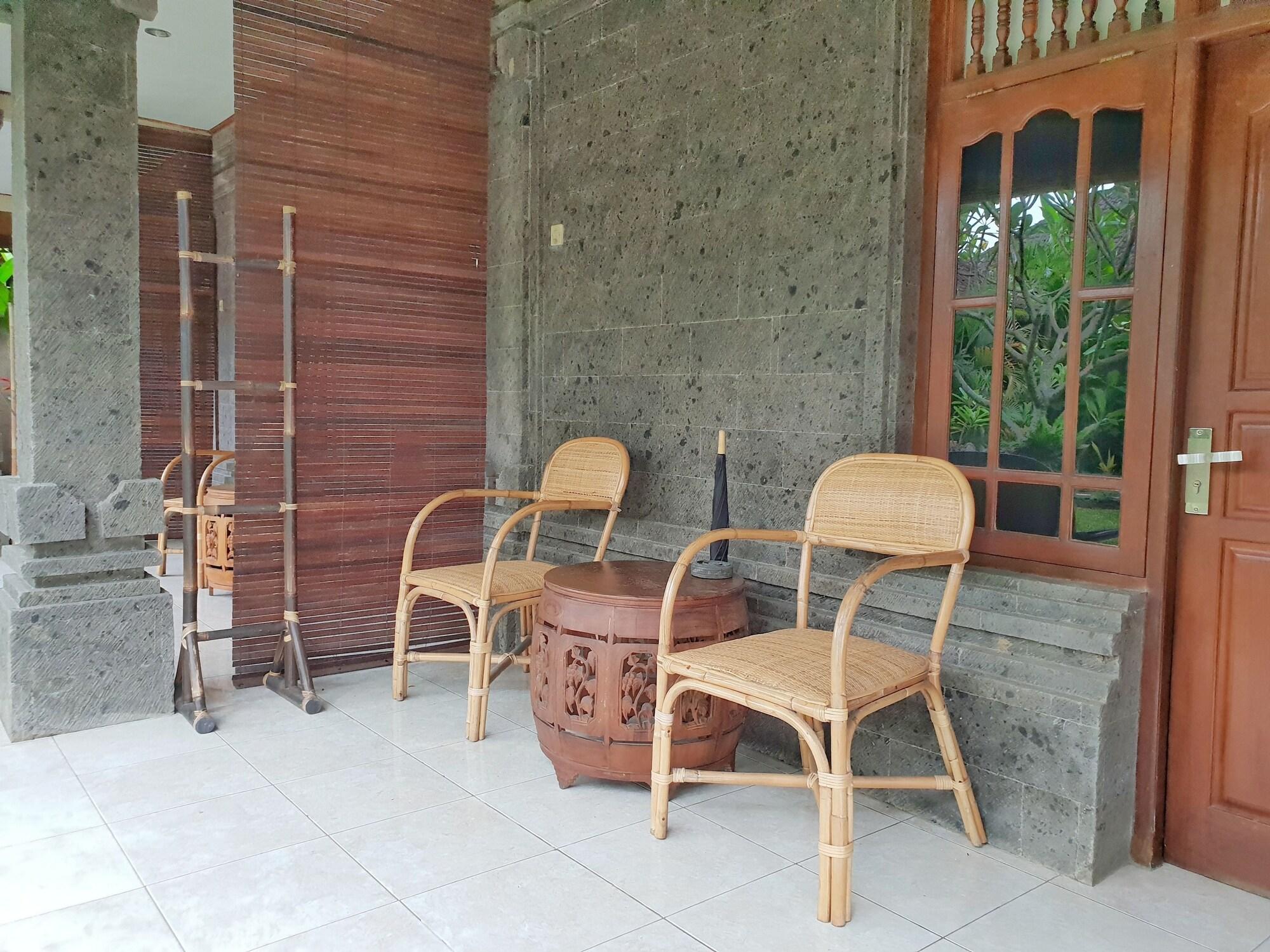 Liyer House Hotel Lodtunduh Kültér fotó
